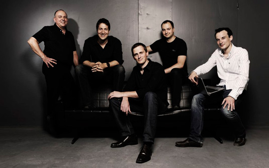 Das AVINO Team